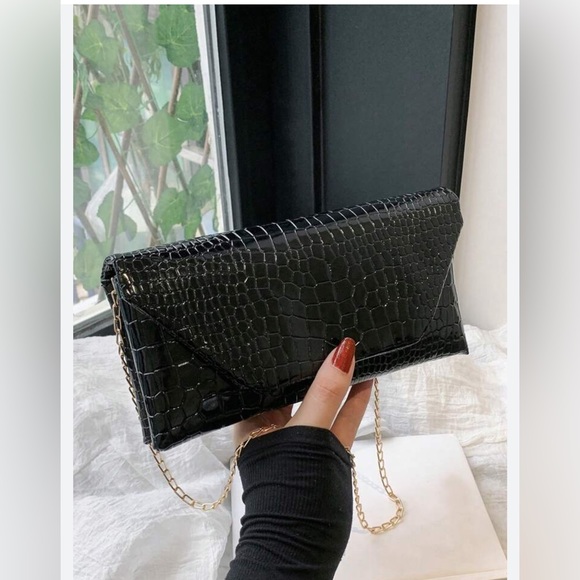 🖤 CROSSBODY CLUTCH - Picture 3 of 7